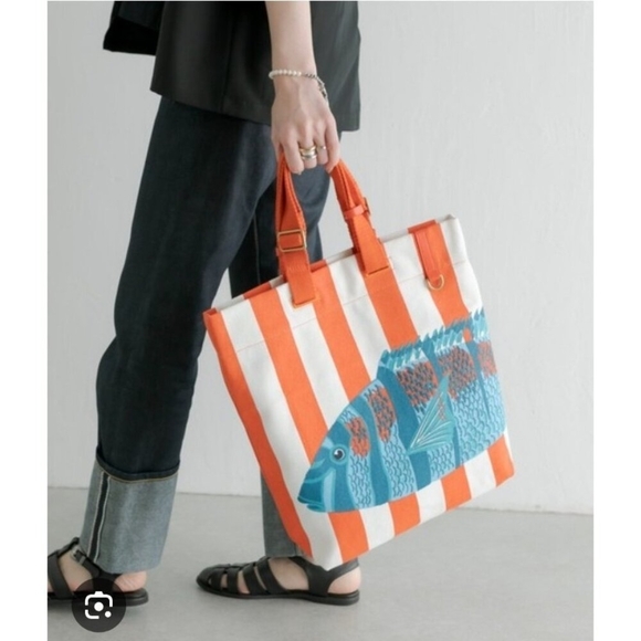 INOUI Editions Street Bag – Tango Orange - Picture 1 of 10